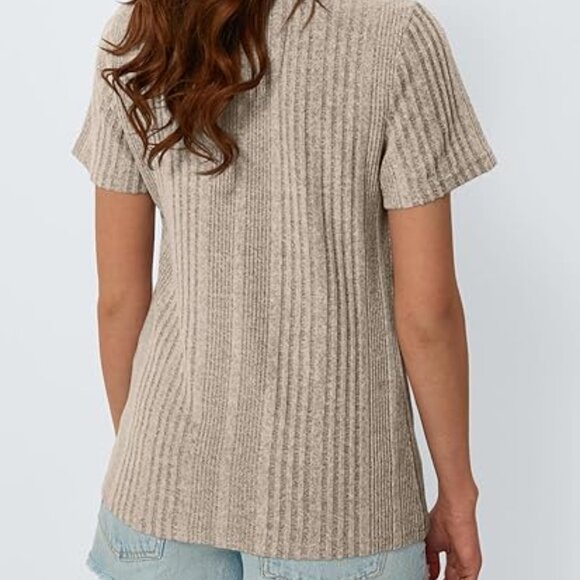 Short Sleeve Shirts for Women - Picture 3 of 3